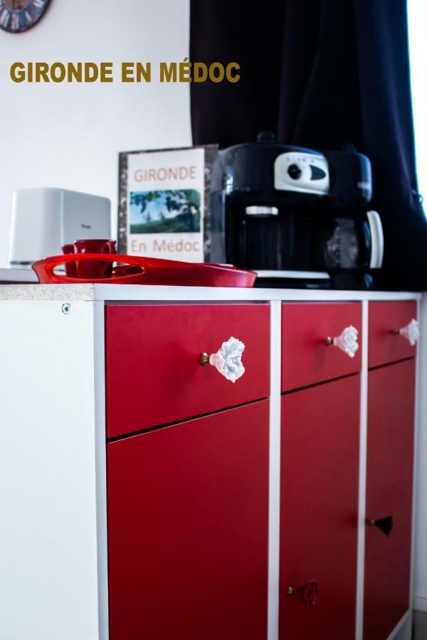 Bureaux Appartements Lesparre Medoc Buitenkant foto